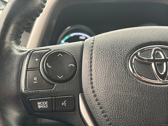 Toyota RAV4 14 of 30