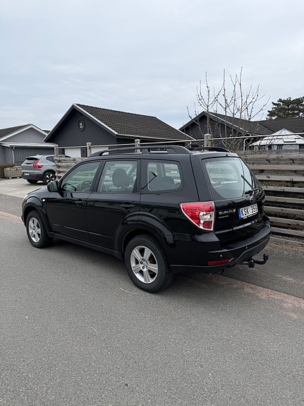 Subaru Forester 3 of 5