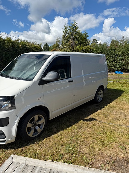 Volkswagen Transporter 2 of 5