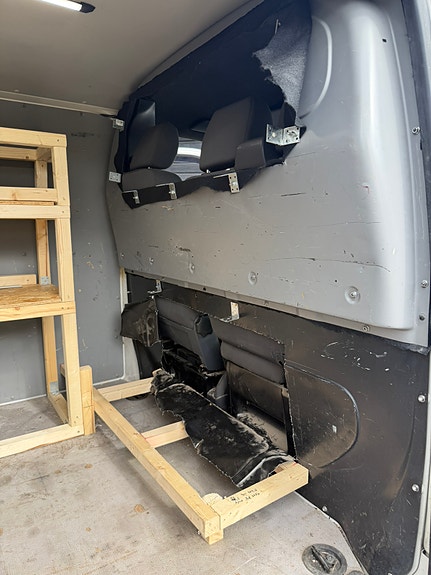 Volkswagen Transporter 6 of 15