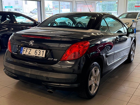 Peugeot 207 CC 12 of 15