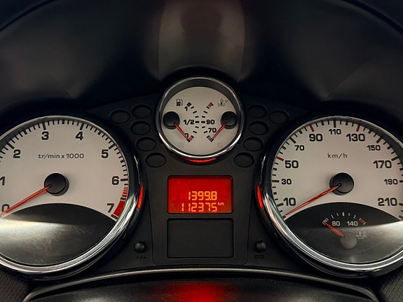 Peugeot 207 CC 5 of 15