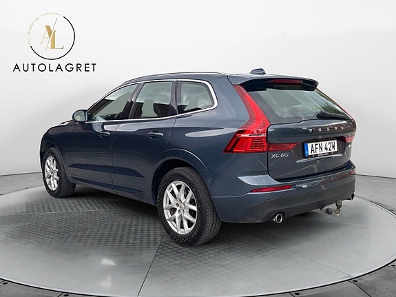 Volvo XC60 3 of 17