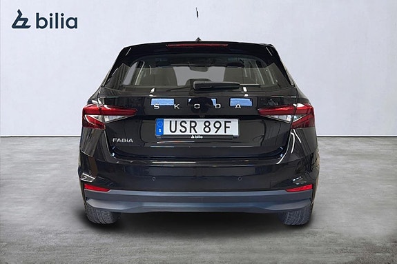 Skoda Fabia 3 of 5