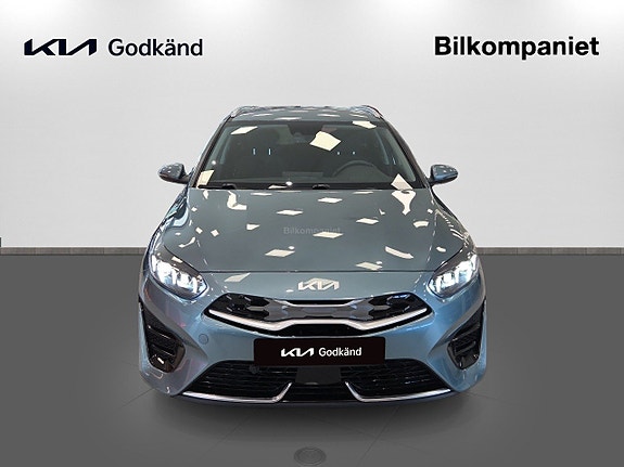 Kia Ceed 2 of 5