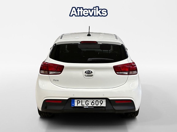 Kia Rio 4 of 5