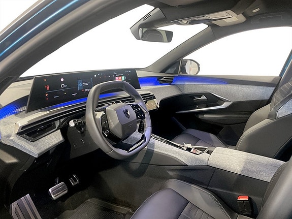 Peugeot 3008 4 of 5