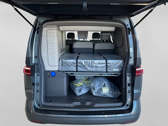 Volkswagen California 19 of 21