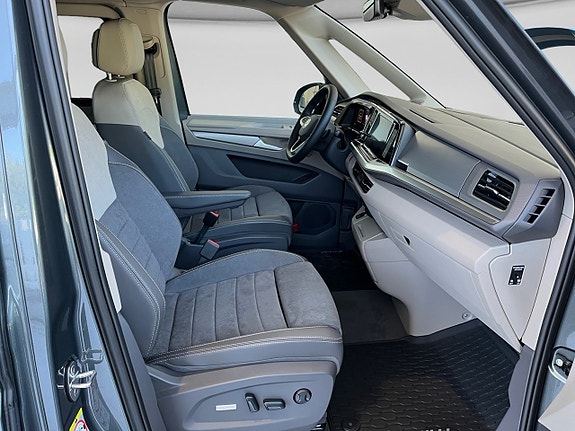 Volkswagen California 11 of 21