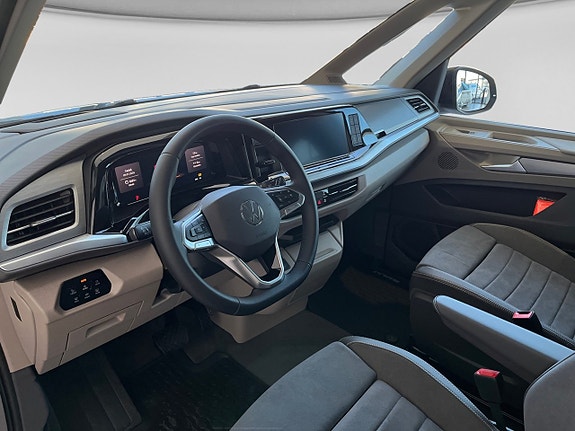 Volkswagen California 10 of 21