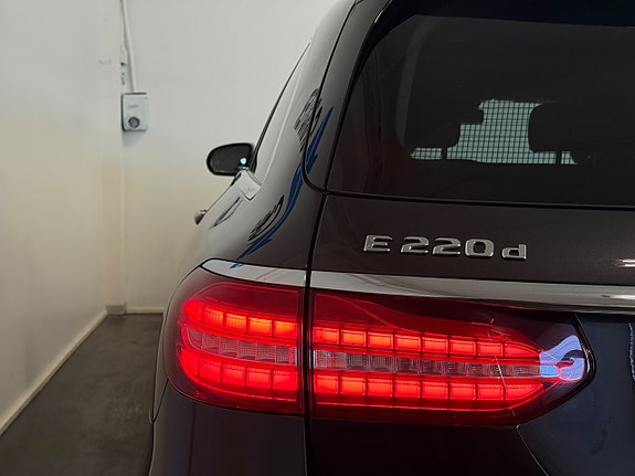 Mercedes-Benz E220 6 of 19