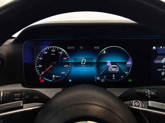 Mercedes-Benz E220 16 of 19