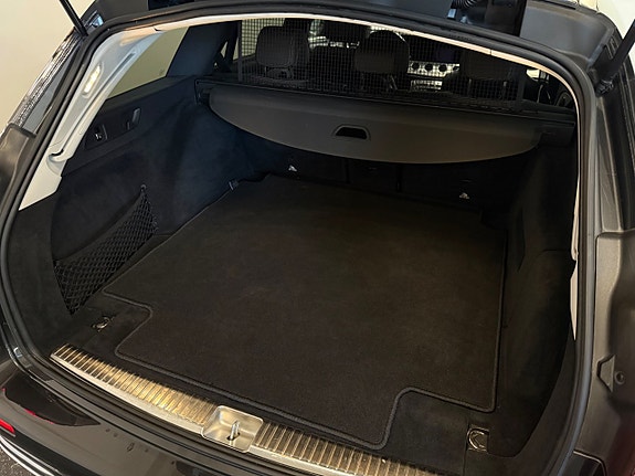 Mercedes-Benz E220 7 of 19
