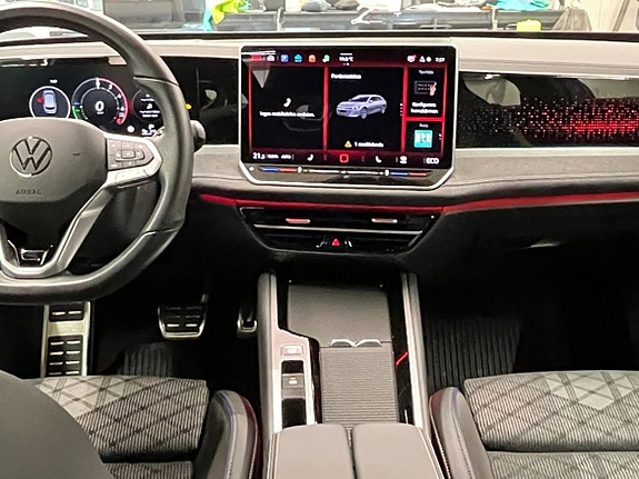 Volkswagen Passat 8 of 21