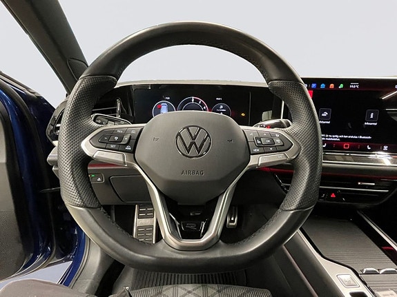 Volkswagen Passat 7 of 21