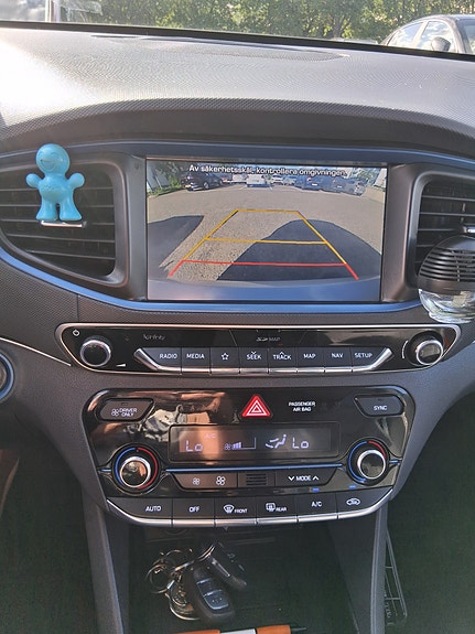 Hyundai IONIQ 10 of 30