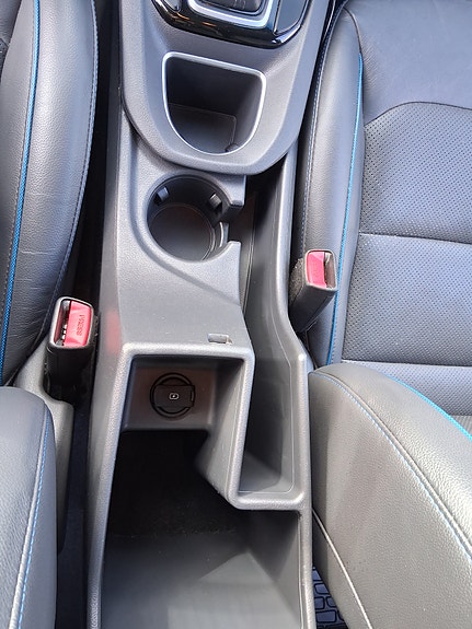 Hyundai IONIQ 26 of 30