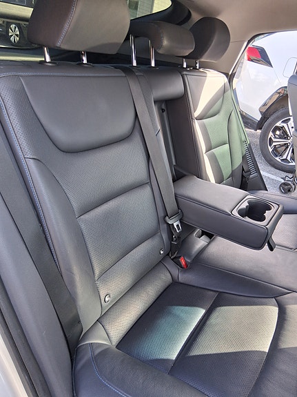 Hyundai IONIQ 22 of 30