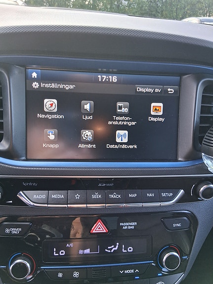 Hyundai IONIQ 13 of 30