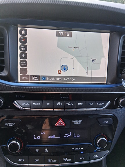 Hyundai IONIQ 12 of 30