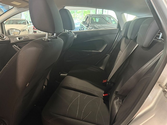 Ford Fiesta 4 of 5