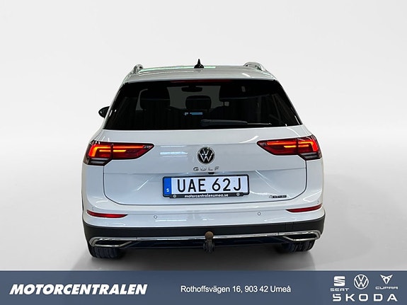 Volkswagen Golf Alltrack 4 of 5