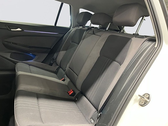 Volkswagen Golf Alltrack 14 of 22