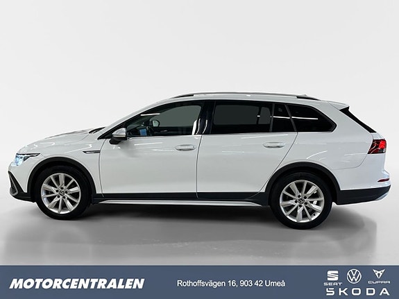 Volkswagen Golf Alltrack 2 of 5