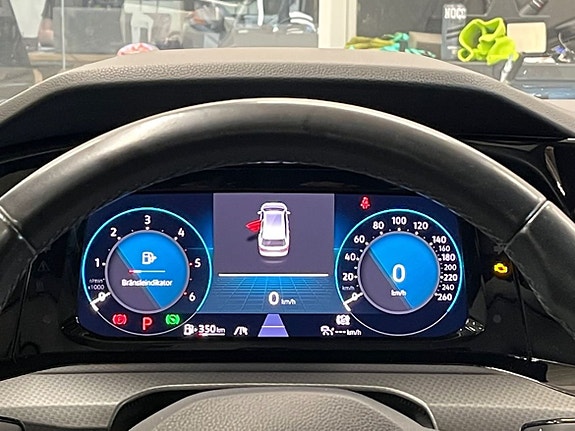 Volkswagen Golf Alltrack 9 of 22