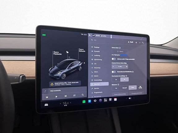 Tesla Model 3 24 of 30