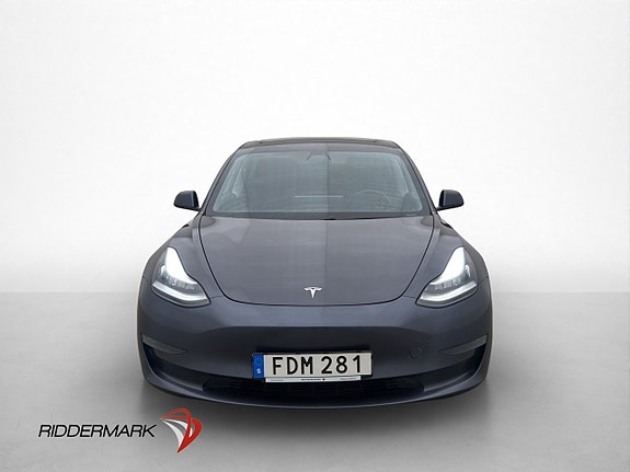 Tesla Model 3 3 of 5
