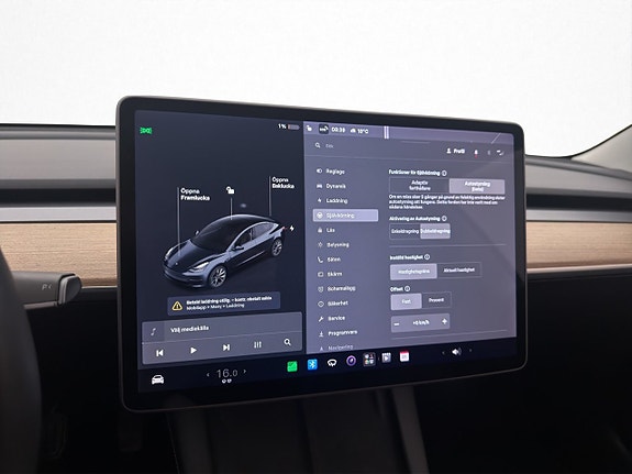 Tesla Model 3 21 of 30