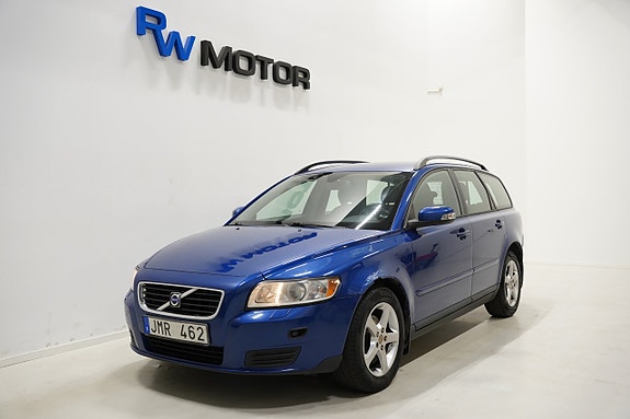 Volvo V50 2 of 5