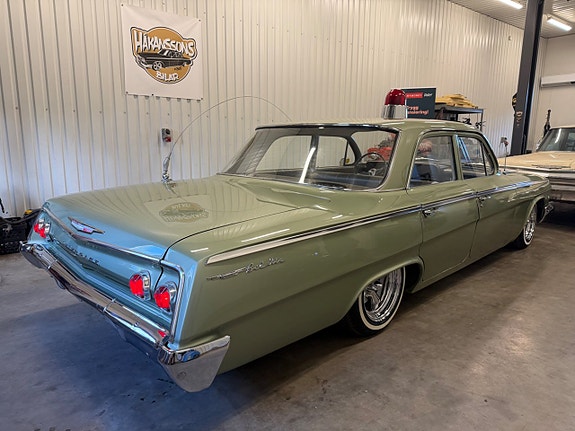 Chevrolet Bel Air 4 of 5