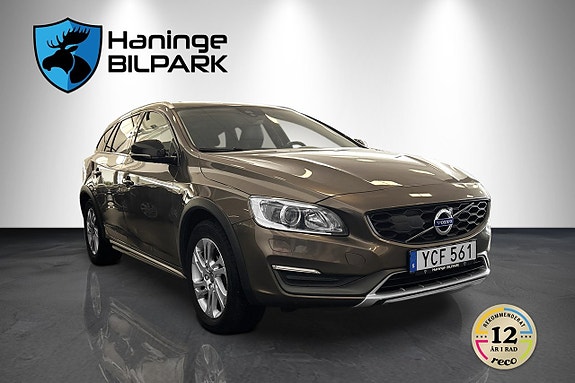 Volvo V60 Cross Country 5 of 5