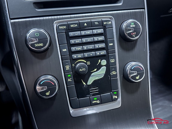 Volvo V60 24 of 27