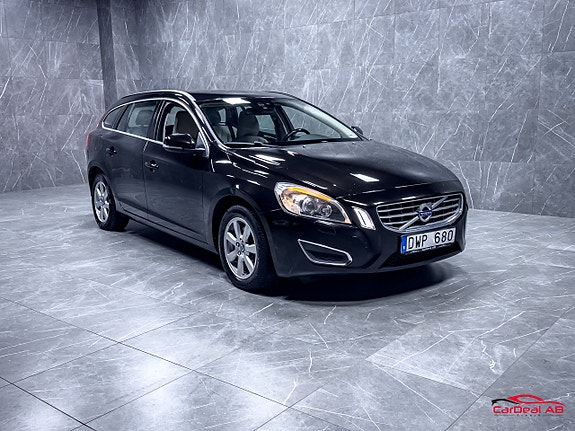 Volvo V60 9 of 27