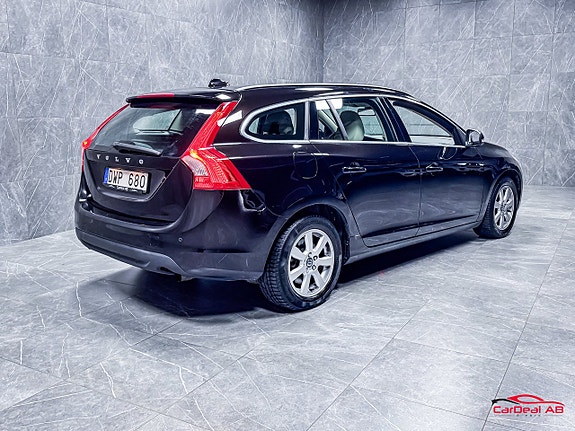 Volvo V60 7 of 27