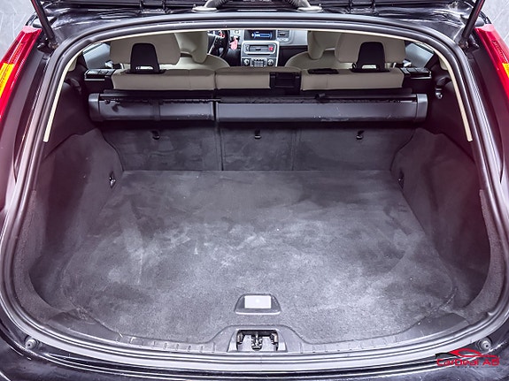 Volvo V60 18 of 27