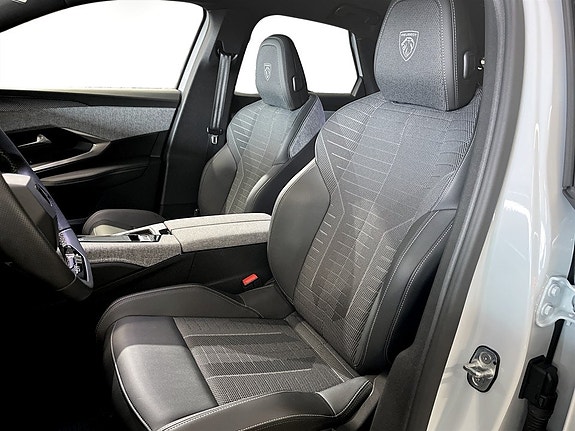 Peugeot 3008 5 of 5