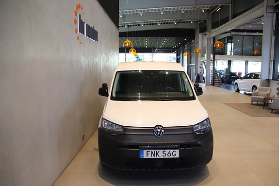Volkswagen Caddy Maxi 2 of 18