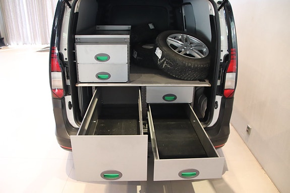 Volkswagen Caddy Maxi 8 of 18
