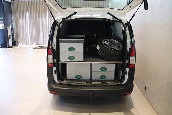 Volkswagen Caddy Maxi 6 of 18