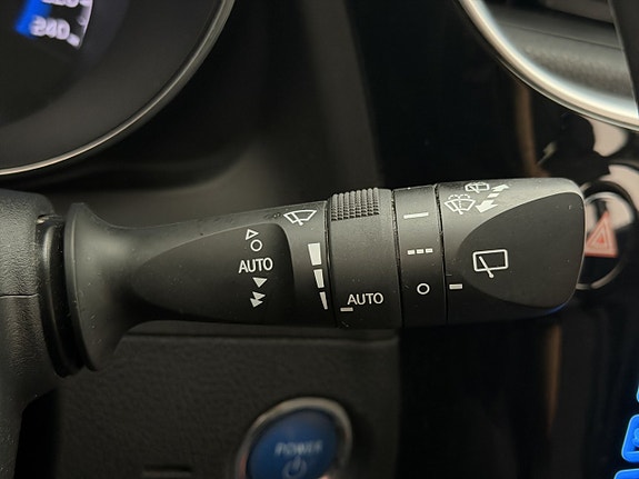 Toyota Auris 20 of 30