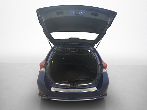 Toyota Auris 29 of 30