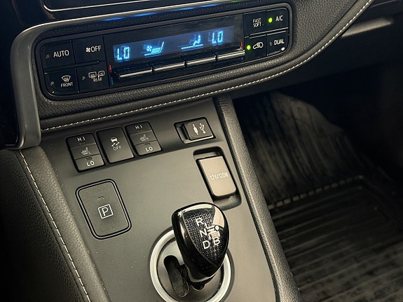 Toyota Auris 24 of 30