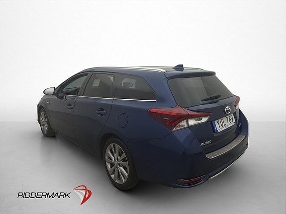 Toyota Auris 6 of 30