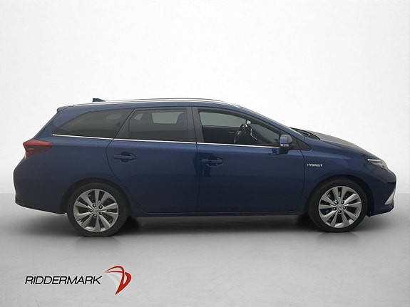 Toyota Auris 9 of 30