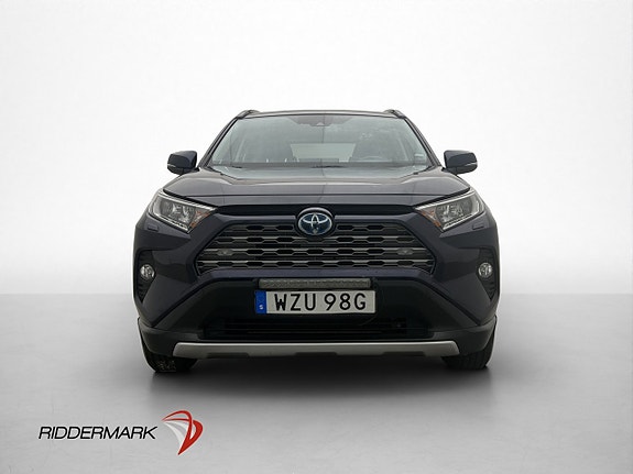 Toyota RAV4 2 of 5