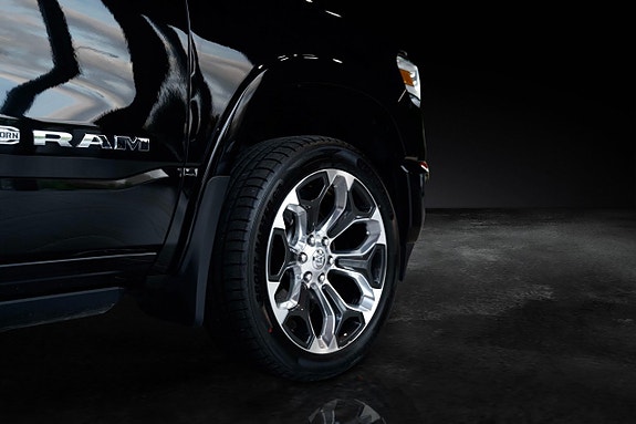 Dodge RAM 1500 8 of 30